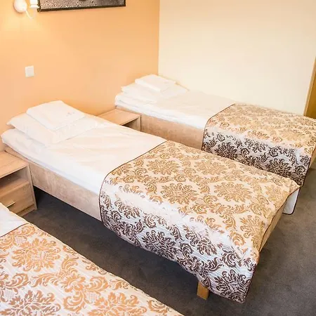 Ankur Hotell Mustvee Exterior foto
