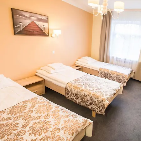 Ankur Hotell Mustvee Exterior foto