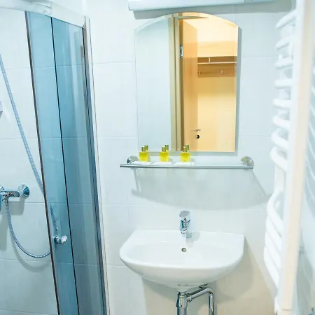 Ankur Hotell Mustvee Exterior foto